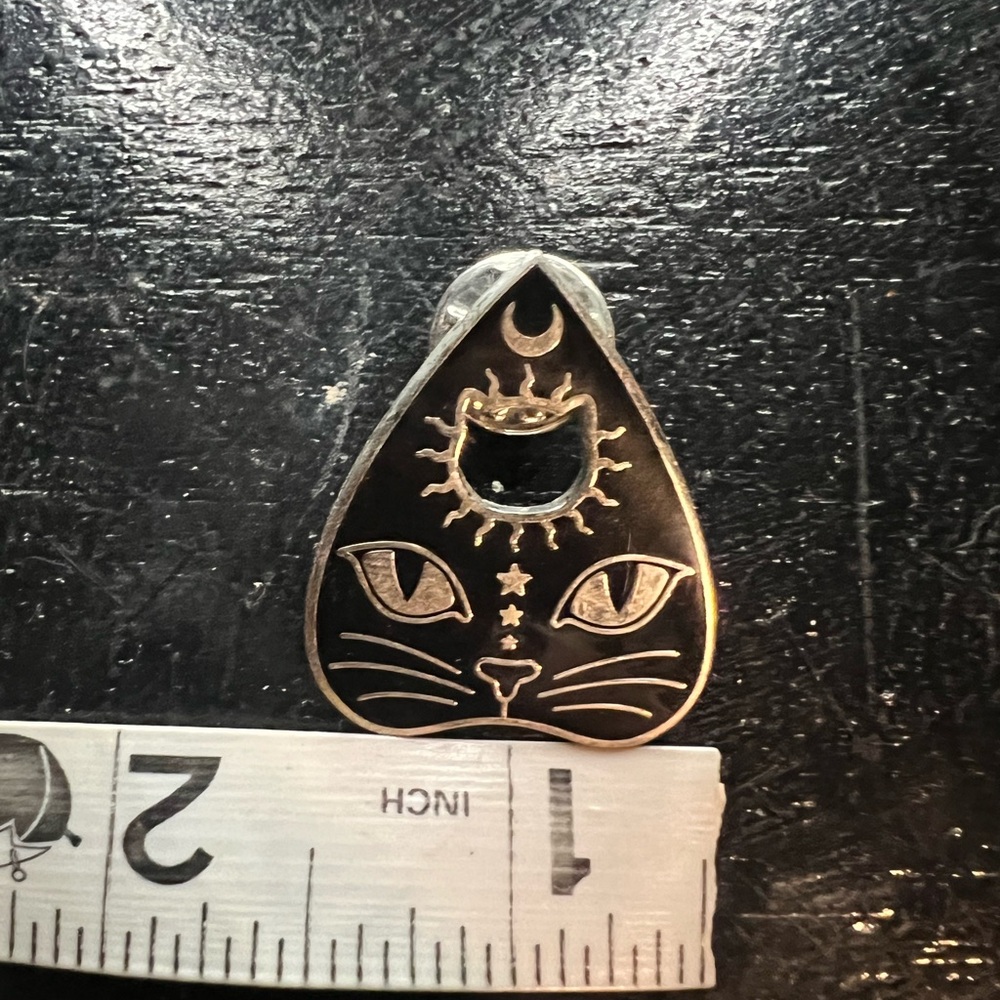 cat planchette metal enamel pin - Picture 3 of 4